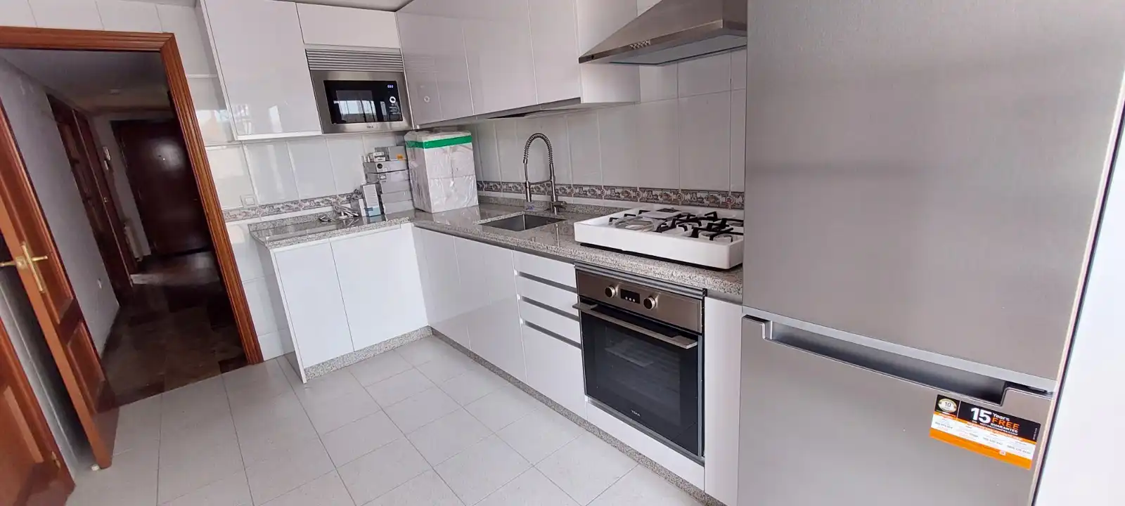 Cocina de Casa adosada de alquiler en Badajoz con Calefacción, Jardín privado y Terraza