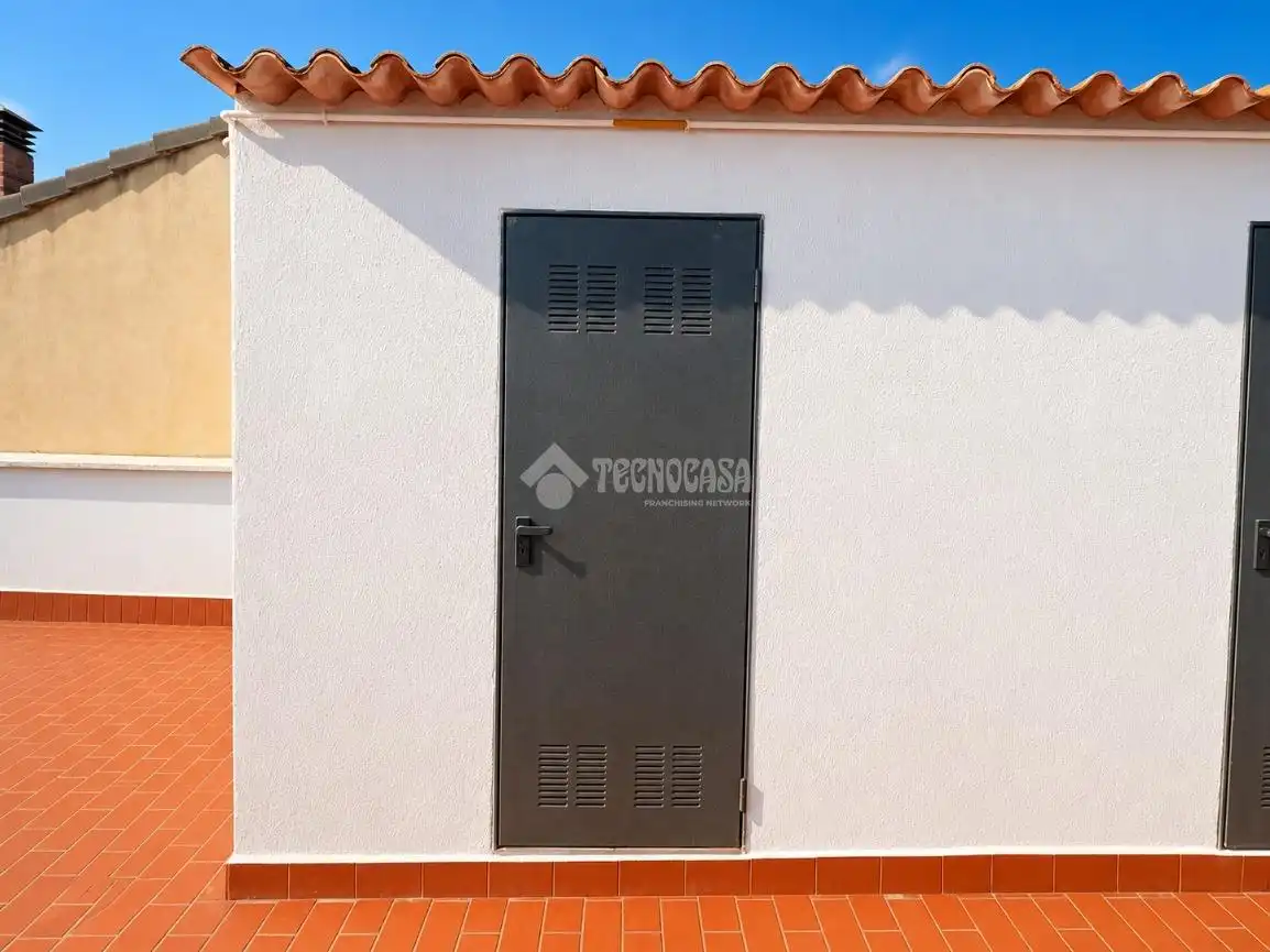 Vista exterior de Piso en venta en Torrent con Balcón