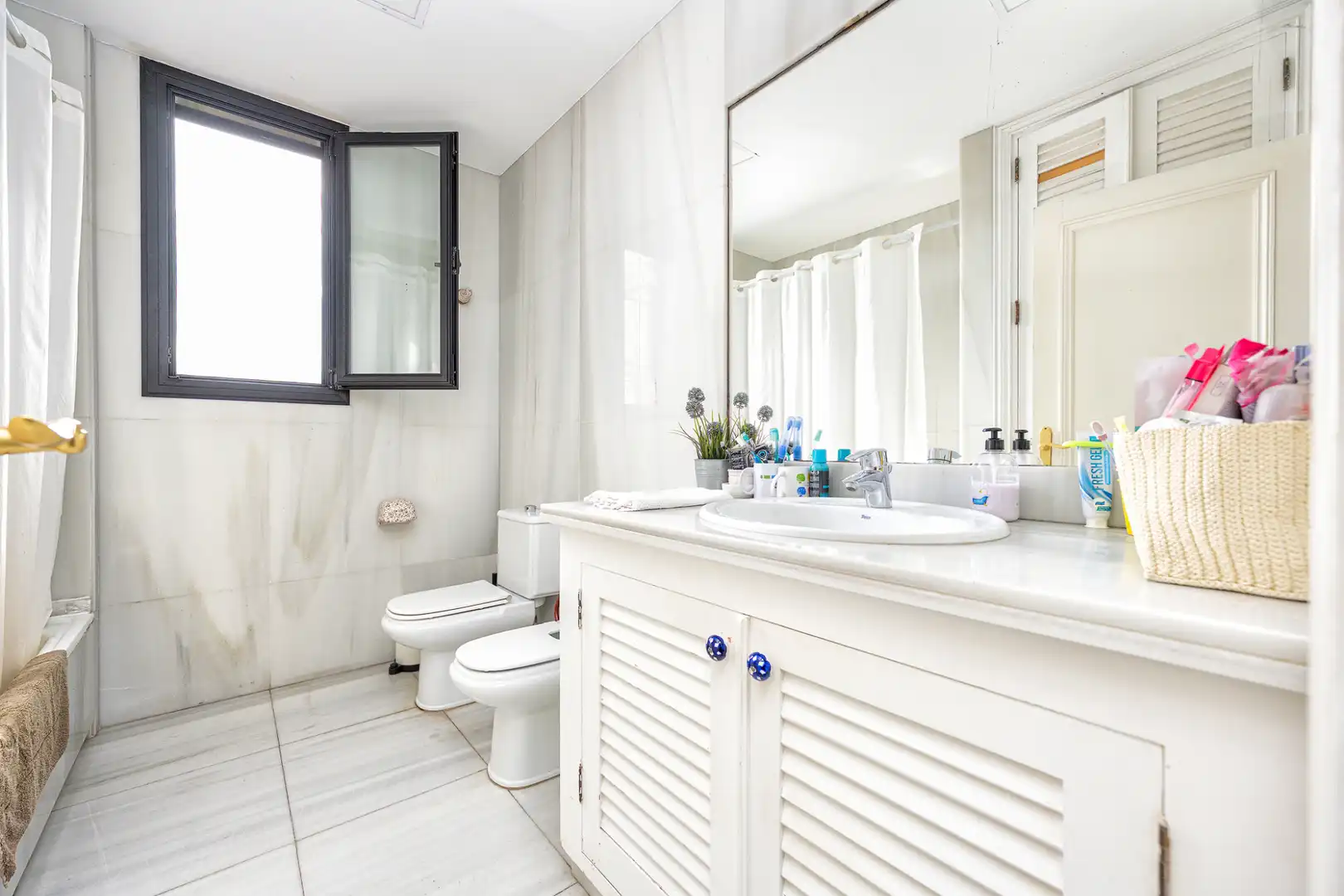 Badezimmer von Wohnung zum Verkauf in Las Palmas de Gran Canaria mit Abstellraum