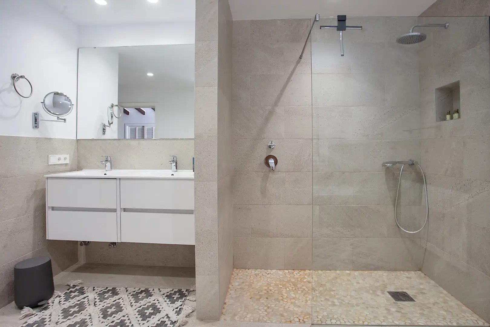Baño de Finca rústica en venta en Capdepera con Aire acondicionado, Calefacción y Terraza