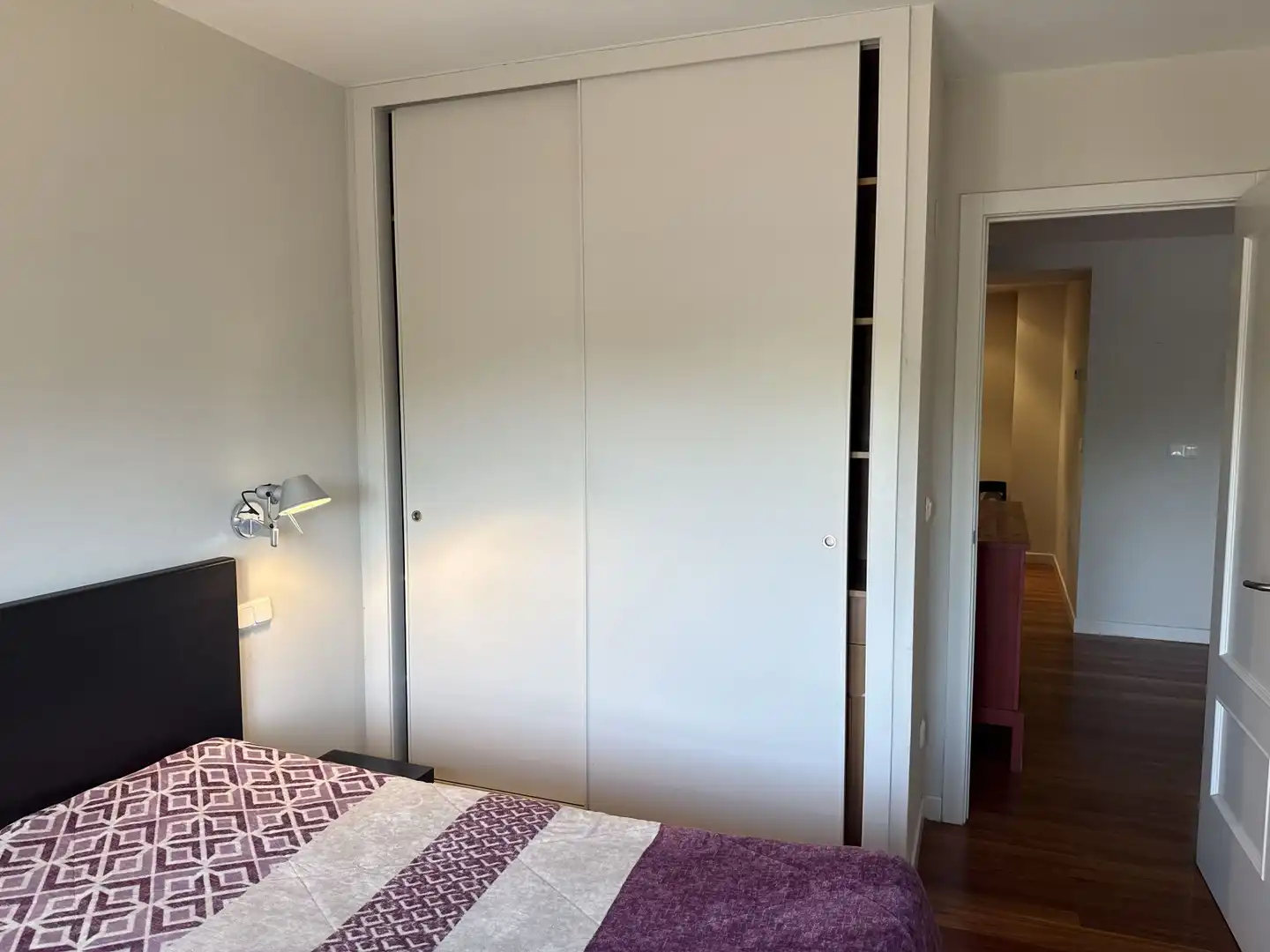 Schlafzimmer von Wohnung zur Miete in Elgeta mit Heizung und Möbliert