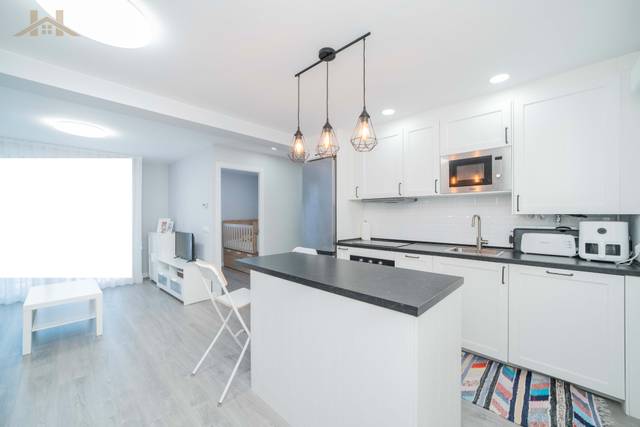 Piso en Venta en Calle Coronel de Palma en Suroeste - Zona Hospital