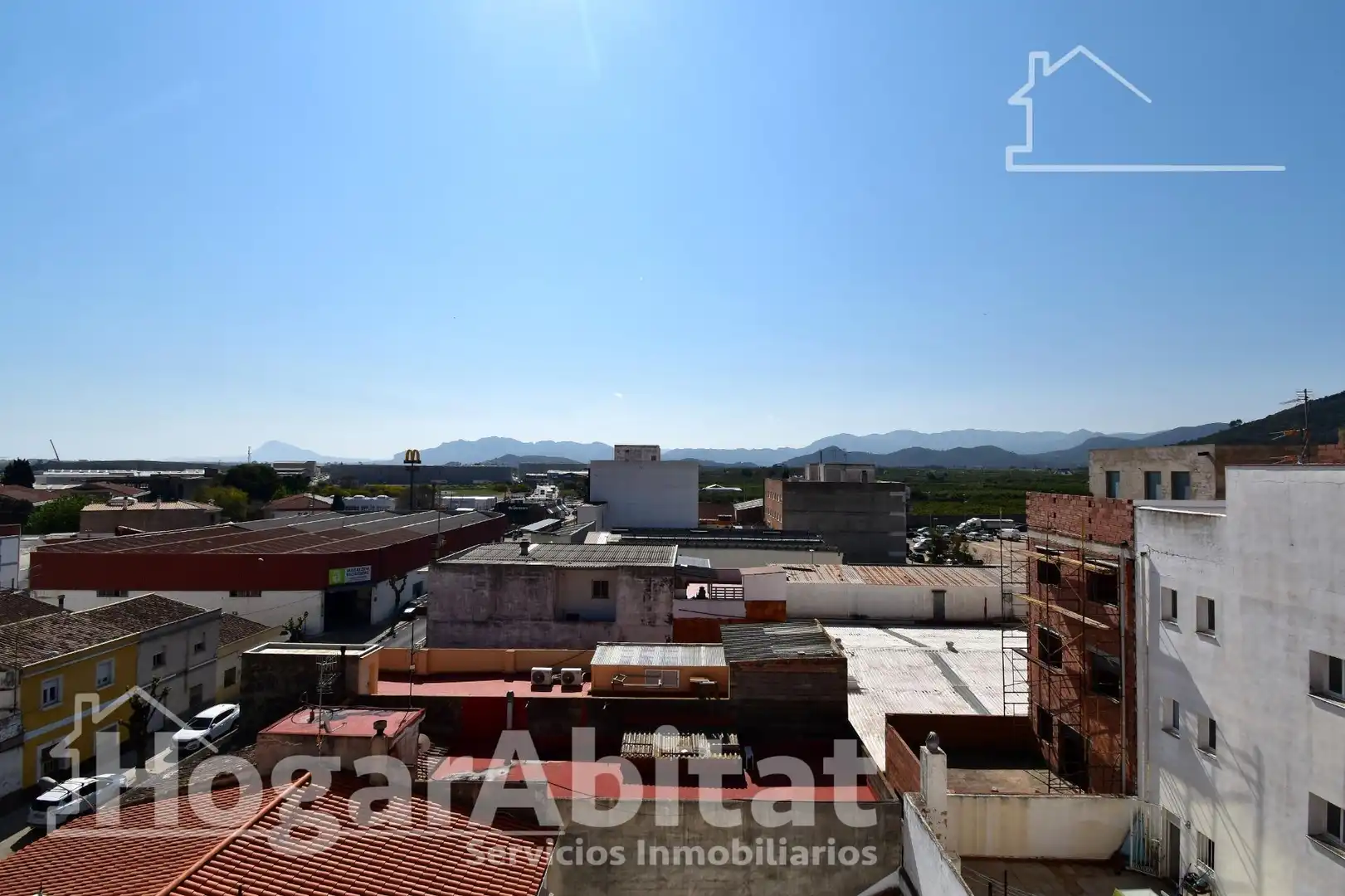 Vista exterior de Ático en venta en Oliva con Terraza y Amueblado