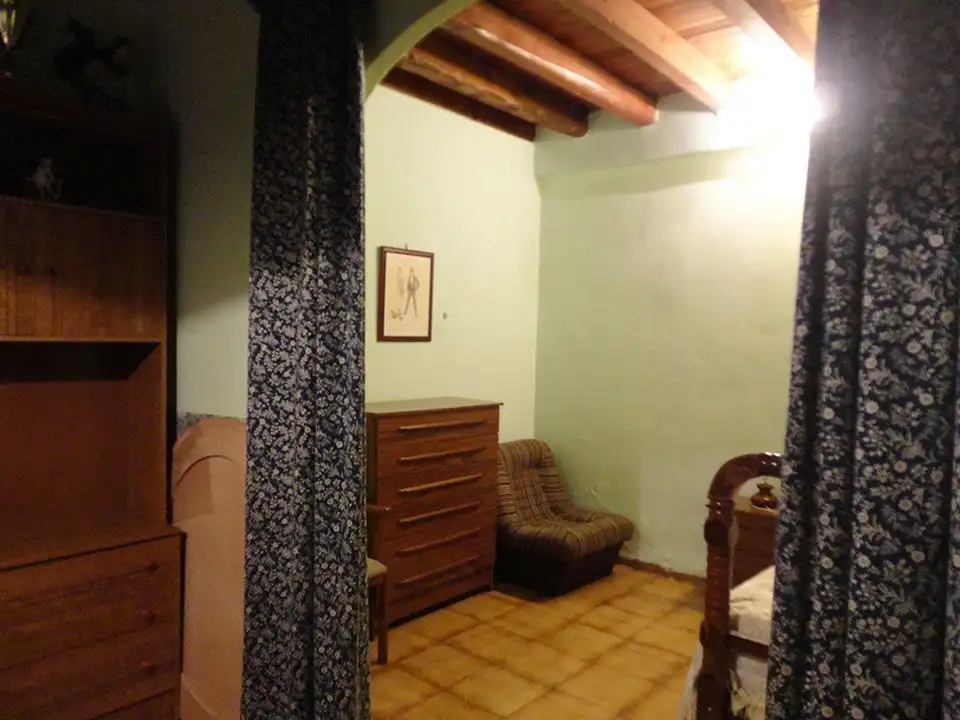 Dormitori de Casa o xalet en venda en Hontoria del Pinar amb Calefacció