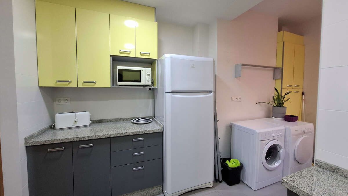 Cocina de Piso de alquiler en  Córdoba Capital con Aire acondicionado, Amueblado y Horno