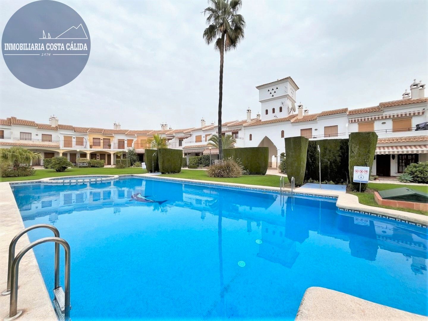 Außenansicht von Maisonette zum Verkauf in Águilas mit Klimaanlage, Heizung und Terrasse