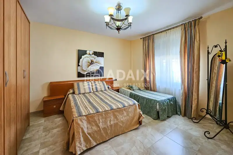 Bedroom of Houses for sale in Úbeda  with Air Conditioner, Heating and Terrace