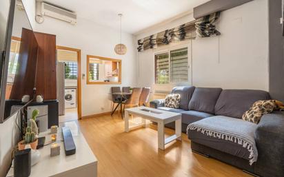 Living room of Flat for sale in Rubí  with Air Conditioner, Heating and Parquet flooring