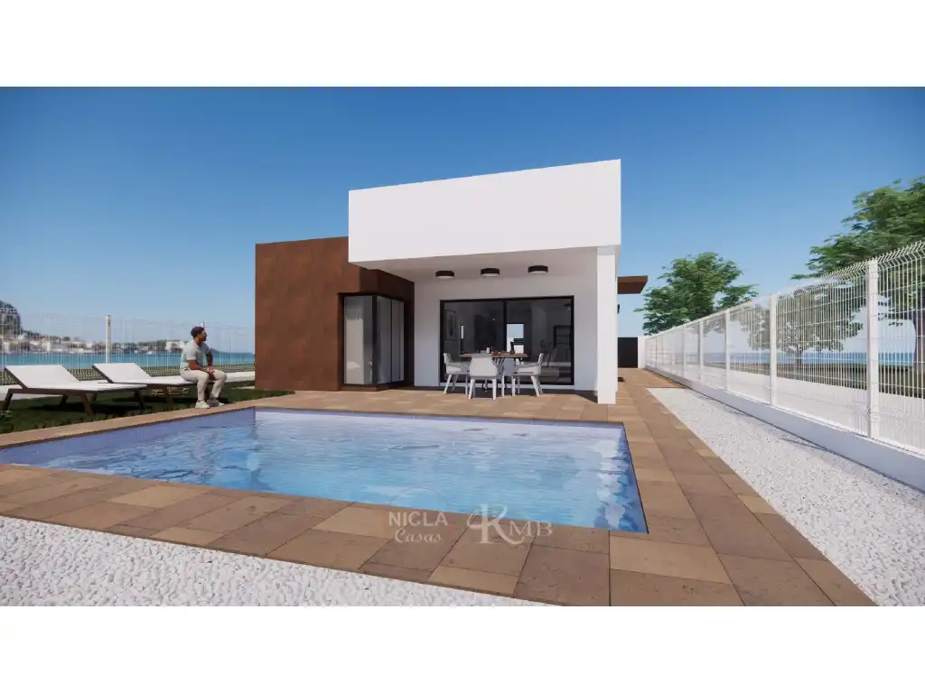 Casa con piscina en venta en Los Gallardos
