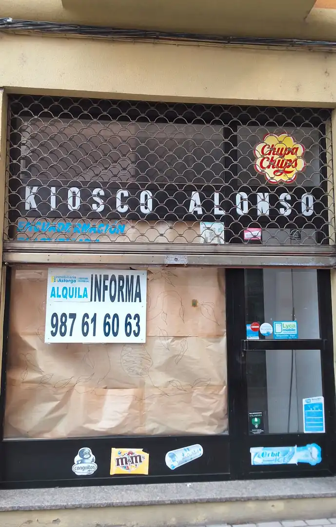 Local comercial de lloguer a Calle Prieto de Castro, imagen 3