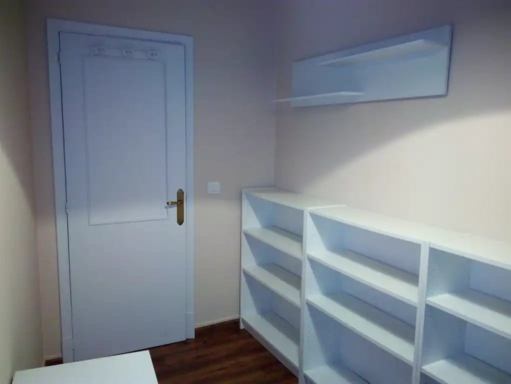 Bedroom of Flat for sale in Santiago de Compostela   with Heating, Storage room and Furnished