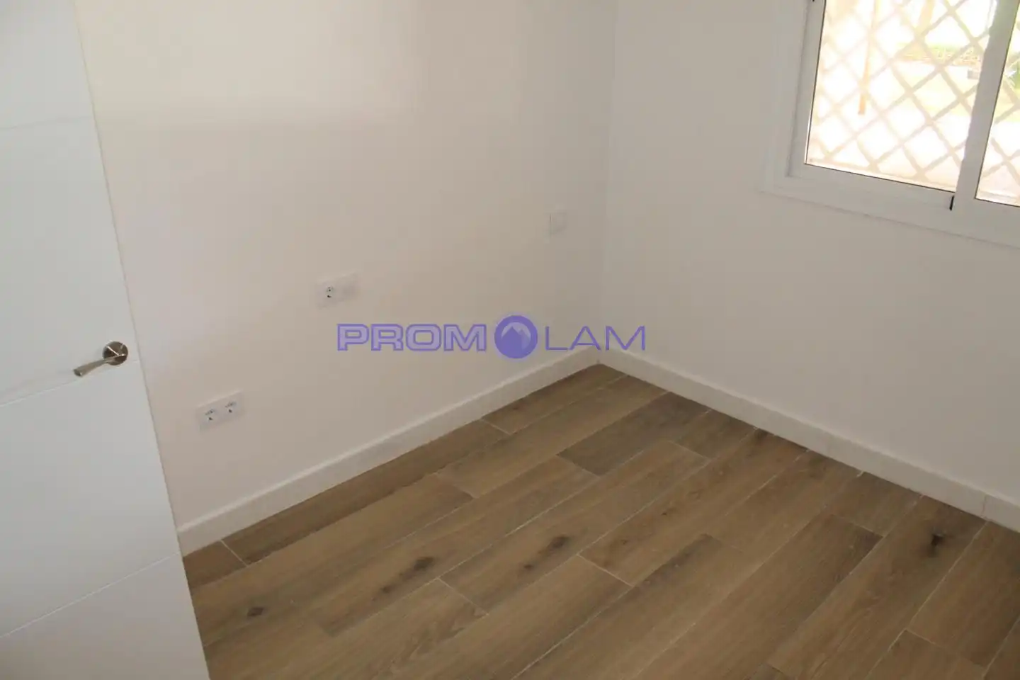 Habitación de Planta baja en venta en Sevilla