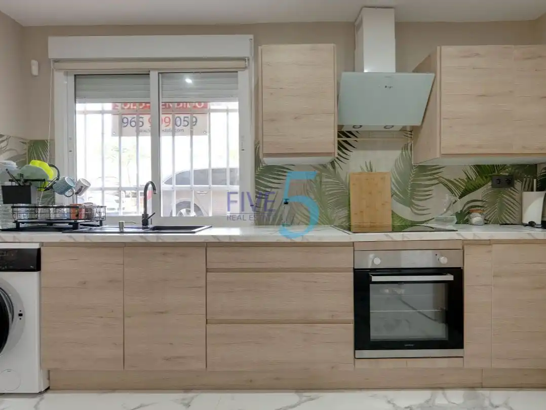 Kitchen of Apartments for sale in Guardamar del Segura  with Air Conditioner and Terrace