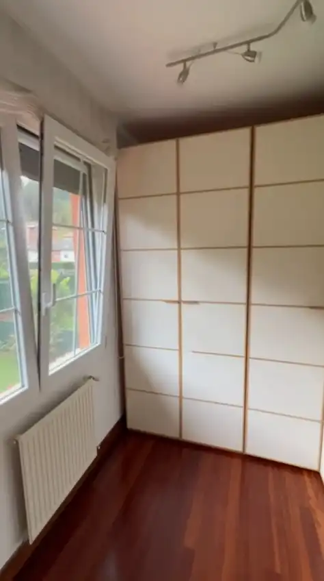 Habitación de Casa adosada en venta en Alonsotegi con Calefacción, Jardín privado y Trastero