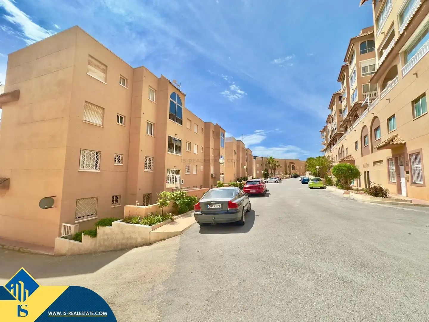Exterior view of Flat for sale in Torrevieja  with Terrace, Furnished and Community pool