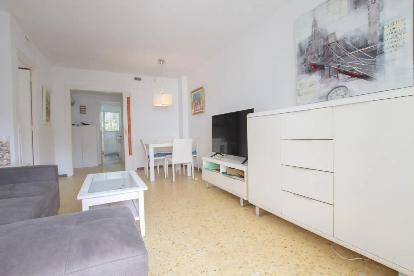 Sala d'estar de Pis en venda en Sitges amb Jardí privat, Terrassa i Balcó