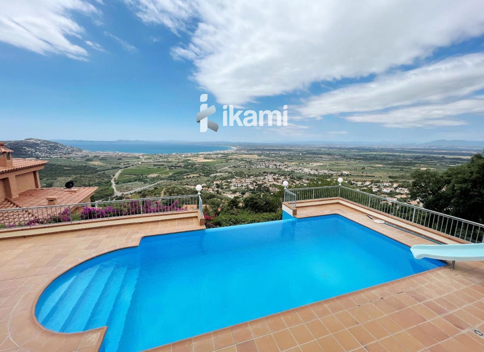 Swimming pool of Single-family semi-detached for sale in Roses  with Air Conditioner, Swimming Pool and Furnished