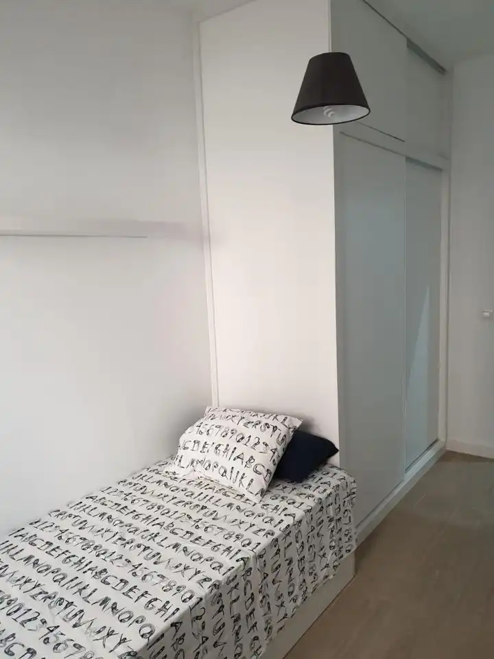 Habitación de Planta baja en venta en Melilla