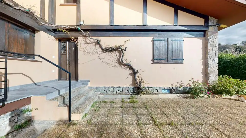 Vista exterior de Casa o chalet en venta en Tolosa con Calefacción, Terraza y Trastero