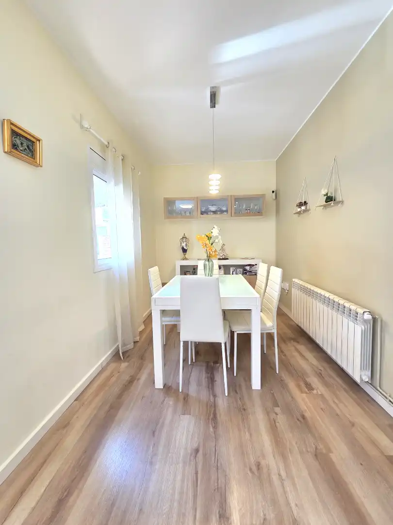 Esszimmer von Maisonette zum Verkauf in Cerdanyola del Vallès mit Klimaanlage, Heizung und Parkett
