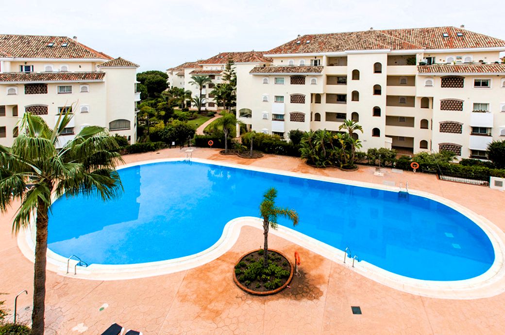 Piscina de Apartament en venda en Marbella amb Aire condicionat, Terrassa i Traster