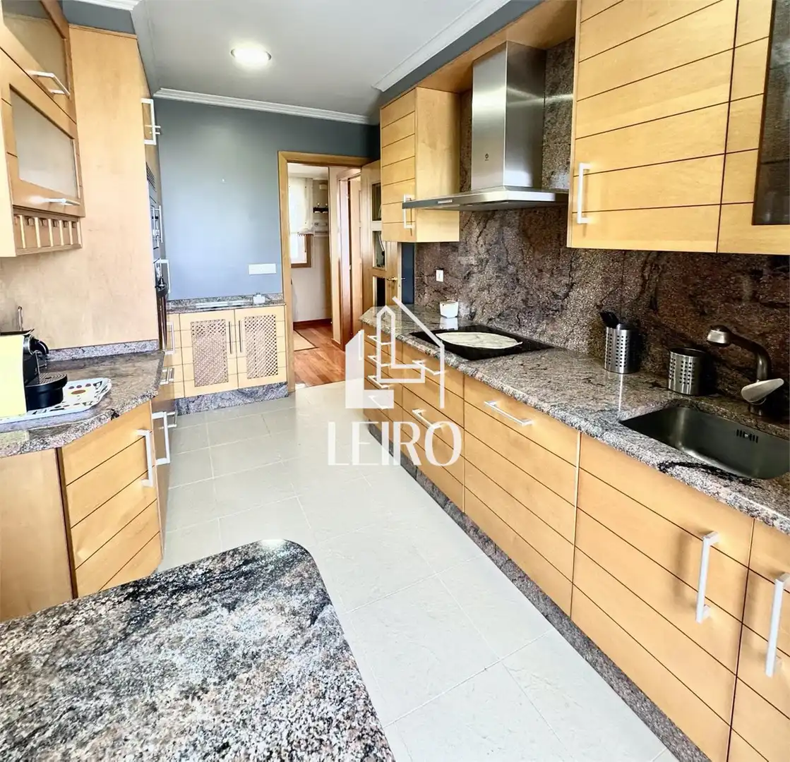 Duplex with lift for sale in Cambados, imagen 6