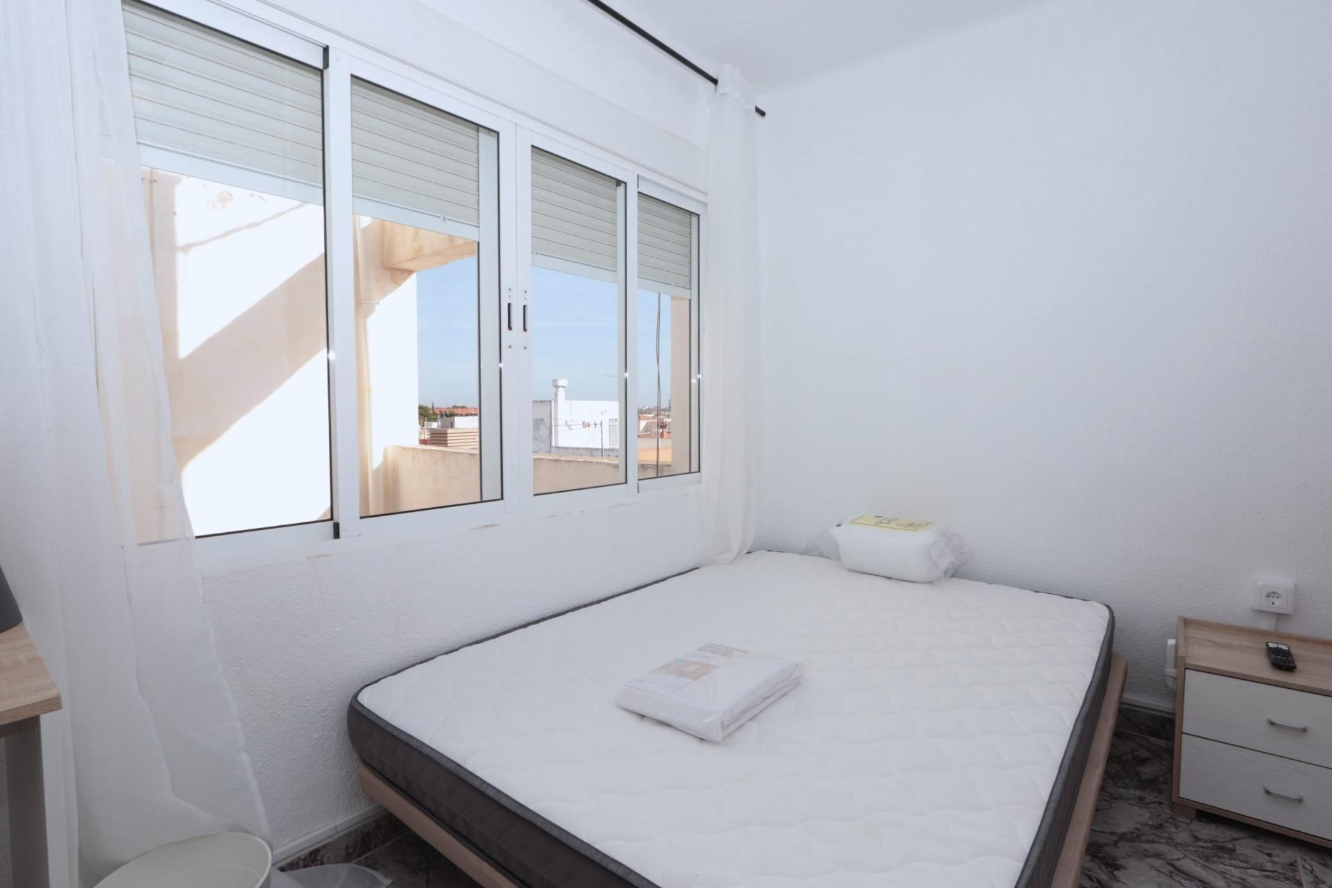 Piso para compartir en Calle SOL - LOS DOLORES, Los Dolores