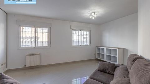 Foto 2 de Piso en venta en Calle de Aixa, Atarfe, Granada