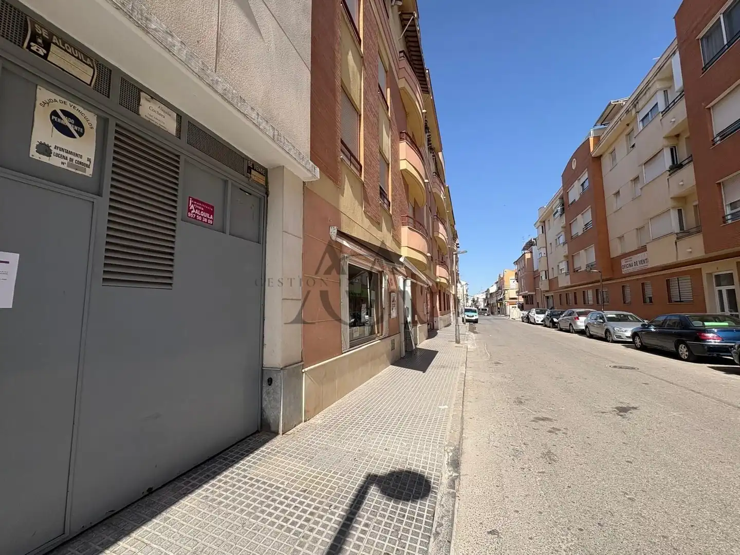 Vista exterior de Garatge en venda en Lucena