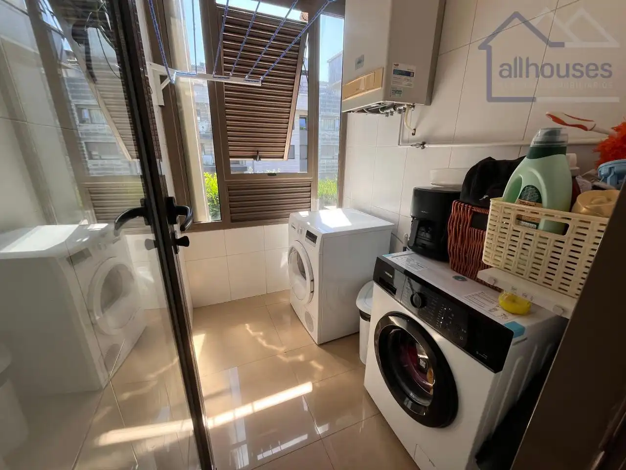 Cocina de Apartamento en venta en Vigo  con Calefacción, Piscina y Amueblado