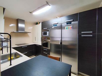 Kitchen of Flat for sale in  Granada Capital  with Heating and Balcony