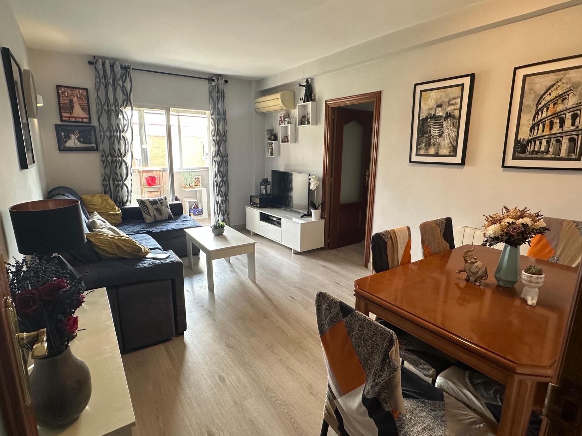 Living room of Flat for sale in Leganés  with Air Conditioner, Heating and Terrace