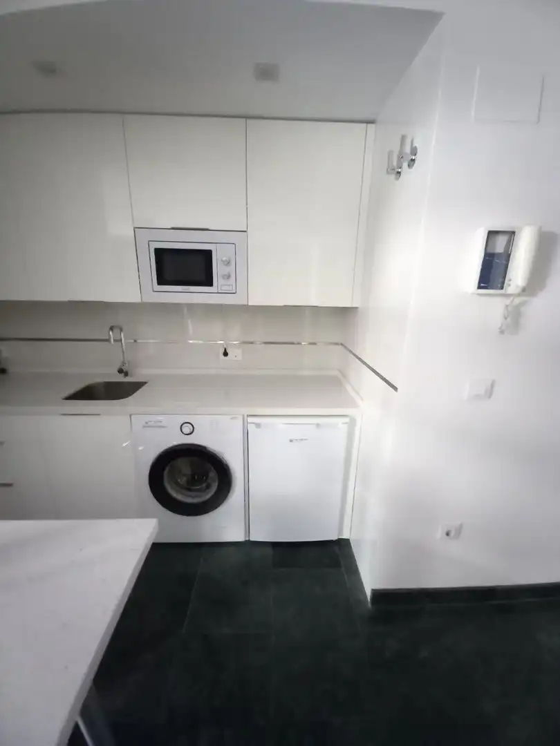 Küche von Loft zum Verkauf in Córdoba mit Klimaanlage und Möbliert