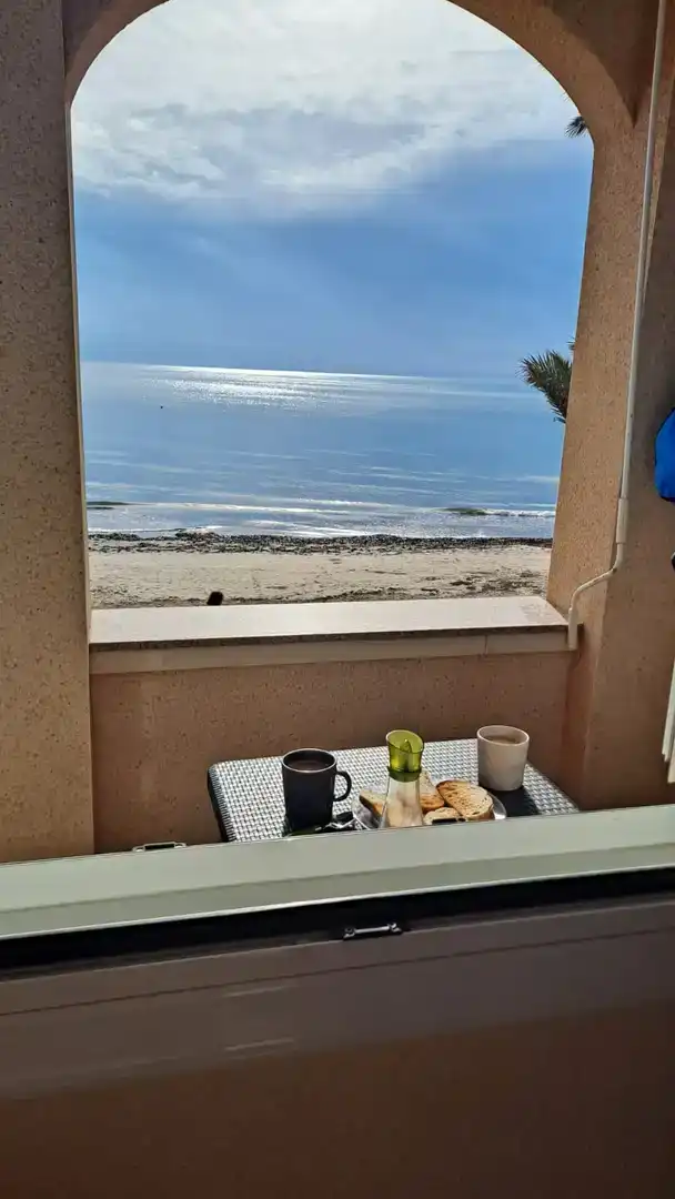Terrasse von Wohnungen zur Miete in Pilar de la Horadada mit Klimaanlage und Balkon