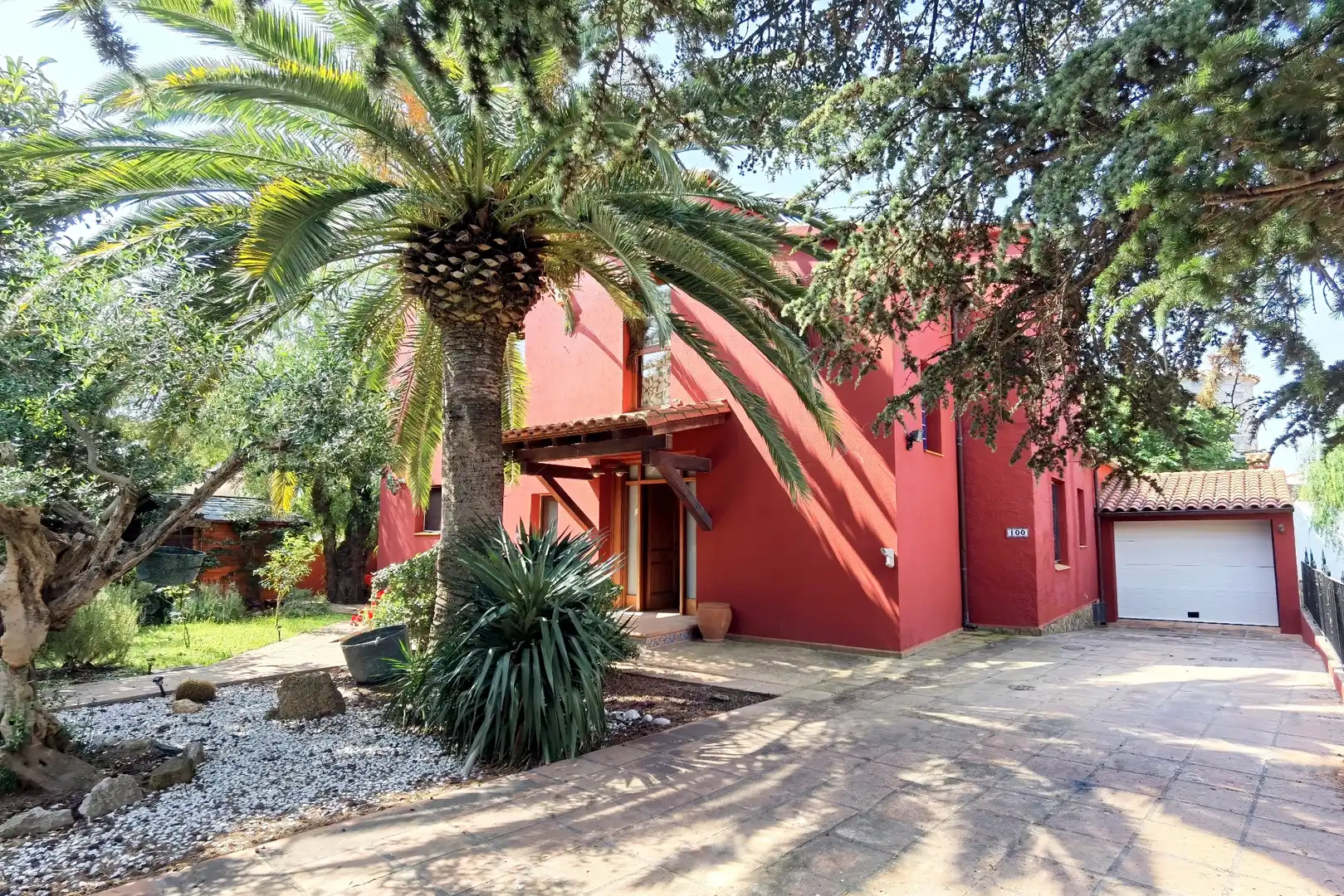 Vista exterior de Casa o chalet en venta en Empuriabrava con Aire acondicionado, Calefacción y Jardín privado