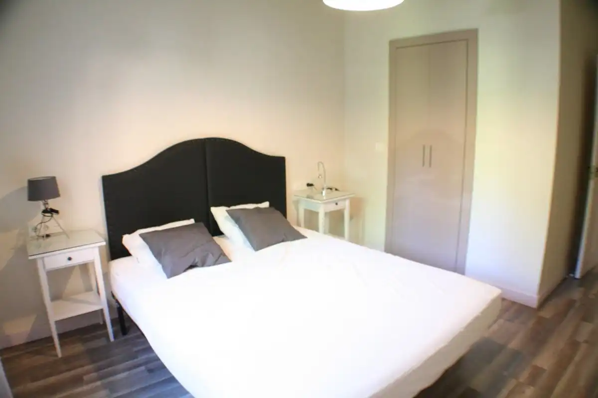 Schlafzimmer von Wohnung zur Miete in Granada mit Klimaanlage, Heizung und Terrasse