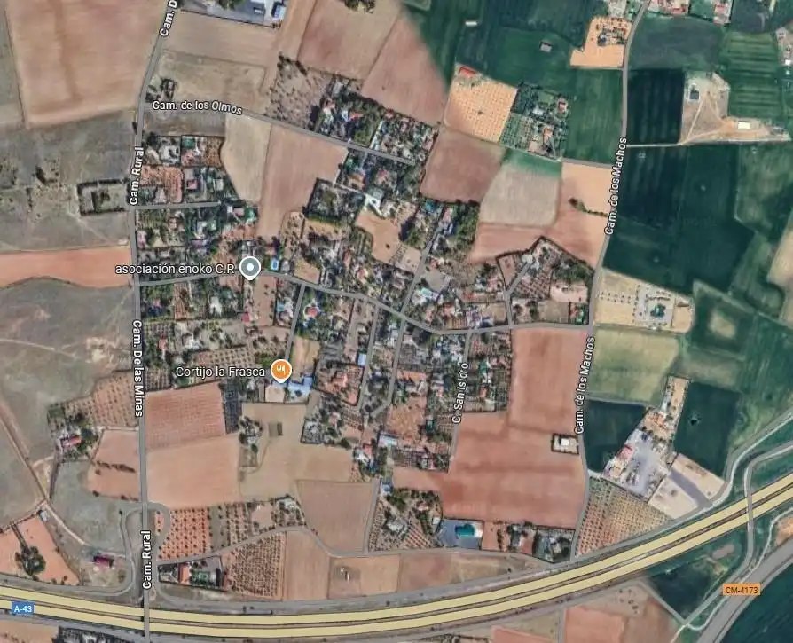Adossat amb piscina en venda a Miguelturra