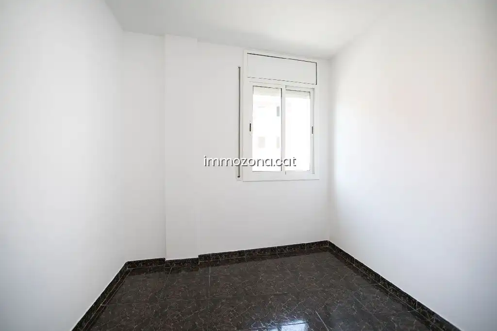 Dormitori de Apartament en venda en Palafrugell amb Balcó