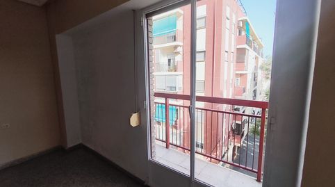 Foto 2 de Piso en venta en Torrefiel, Valencia Capital