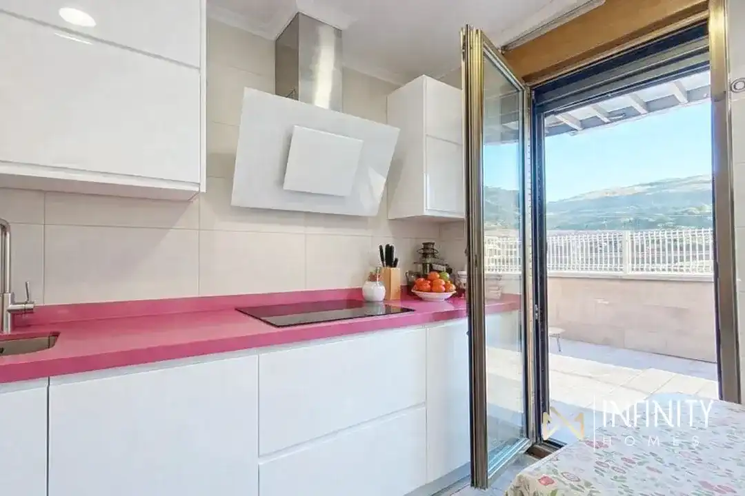 Kitchen of Attic for sale in Ortuella, Bizkaia