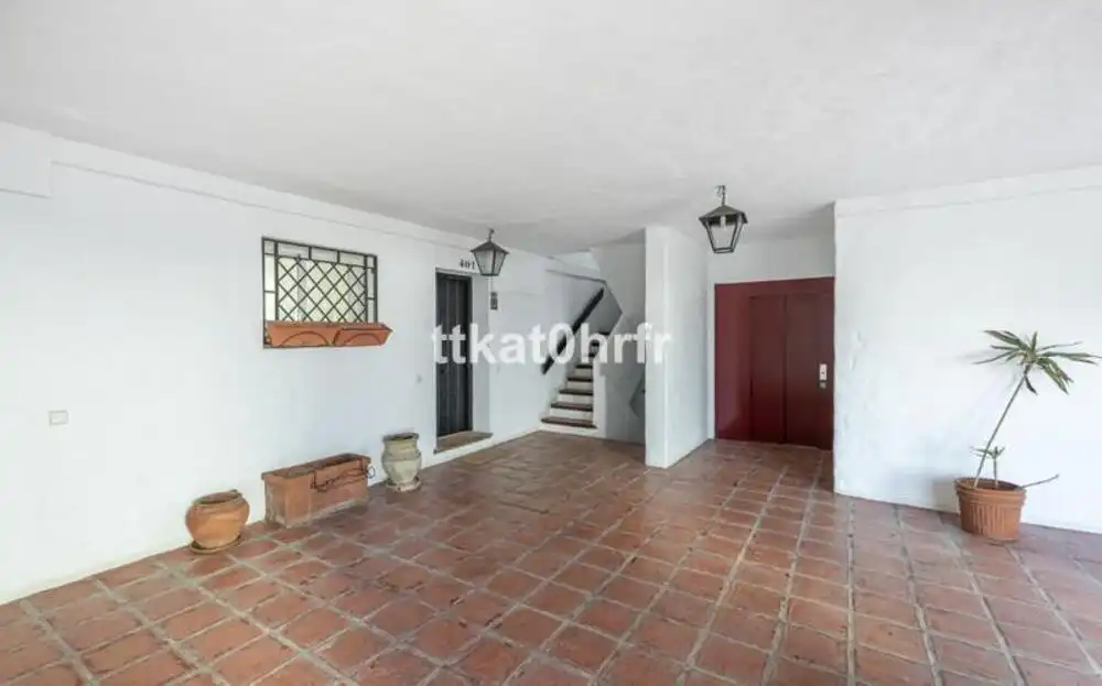Vista exterior de Apartament de lloguer en Marbella amb Aire condicionat, Terrassa i Moblat