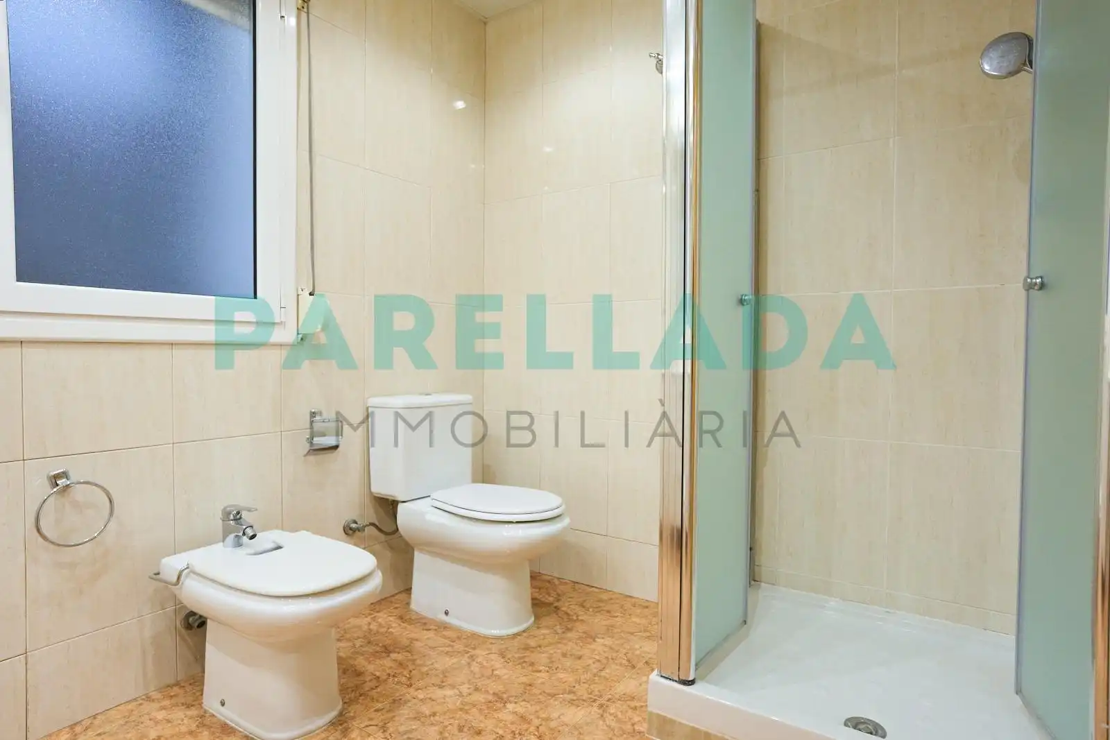 Bathroom of Flat for sale in Badalona