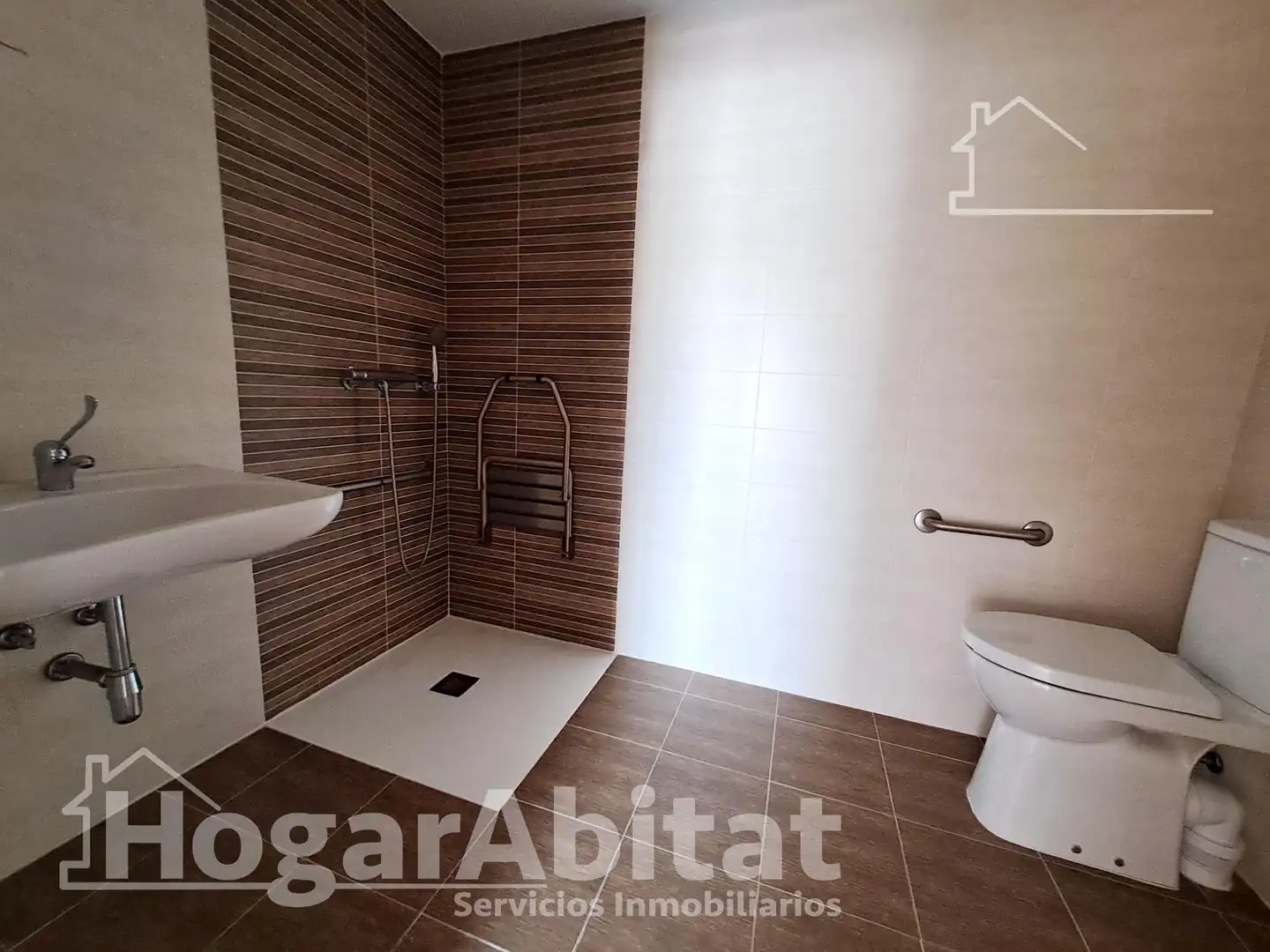 Bathroom of Flat for sale in Oropesa del Mar / Orpesa  with Heating, Terrace and Storage room
