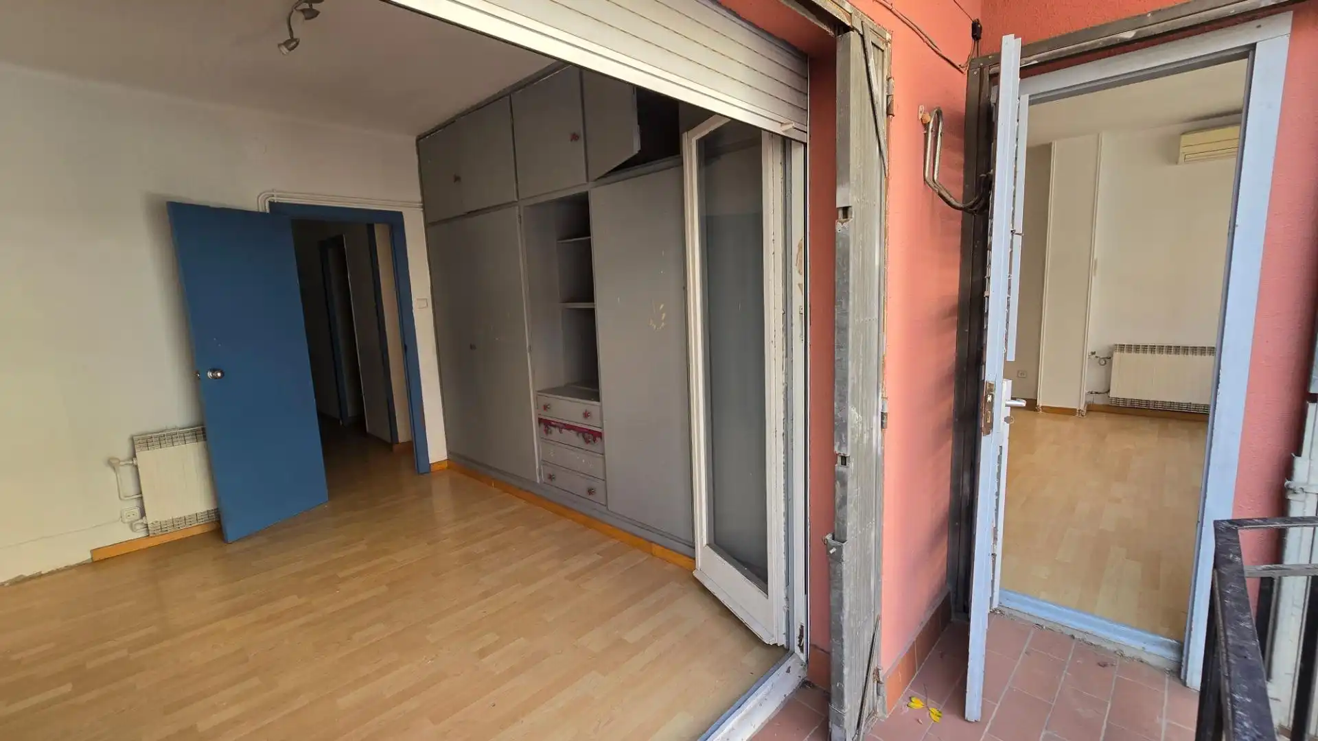 Dormitori de Pis en venda en Barcelona amb Calefacció, Parquet i Balcó