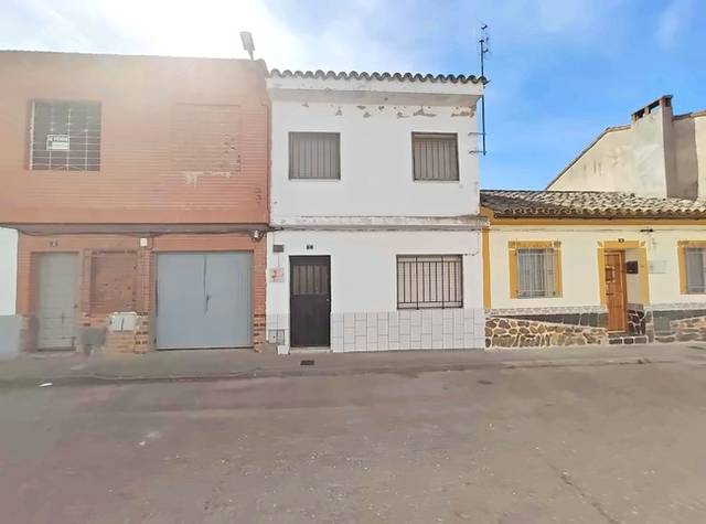 Casa adosada en Venta en FRAGUA VIEJA en Malpica de Tajo