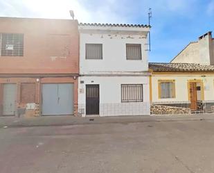 Vista exterior de Casa adosada en venda en Malpica de Tajo