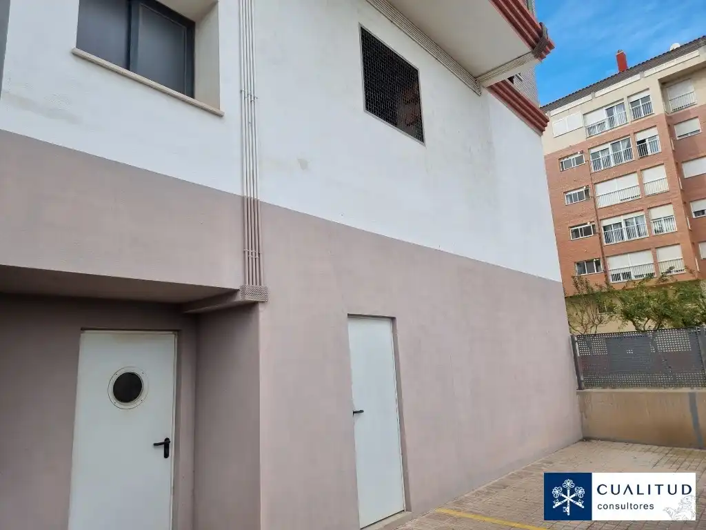 Gewerbefläche zum Verkauf in Carrer Enric Valor i Vives 31, imagen 2