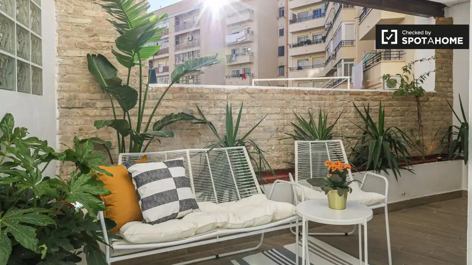 Terrace of Flat for rent in Valencia  with Air Conditioner, Heating and Furnished