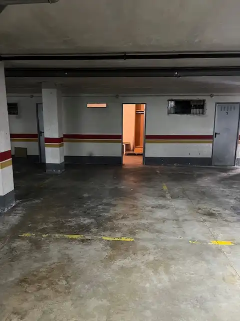 Parking de Piso de alquiler en Santa Cruz de Bezana con Calefacción, Trastero y Amueblado