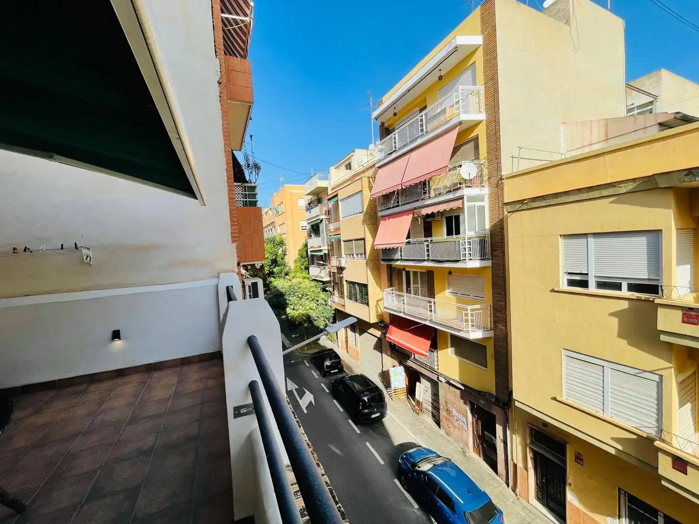 Vista exterior de Apartamento de alquiler en Alicante / Alacant con Aire acondicionado, Calefacción y Amueblado